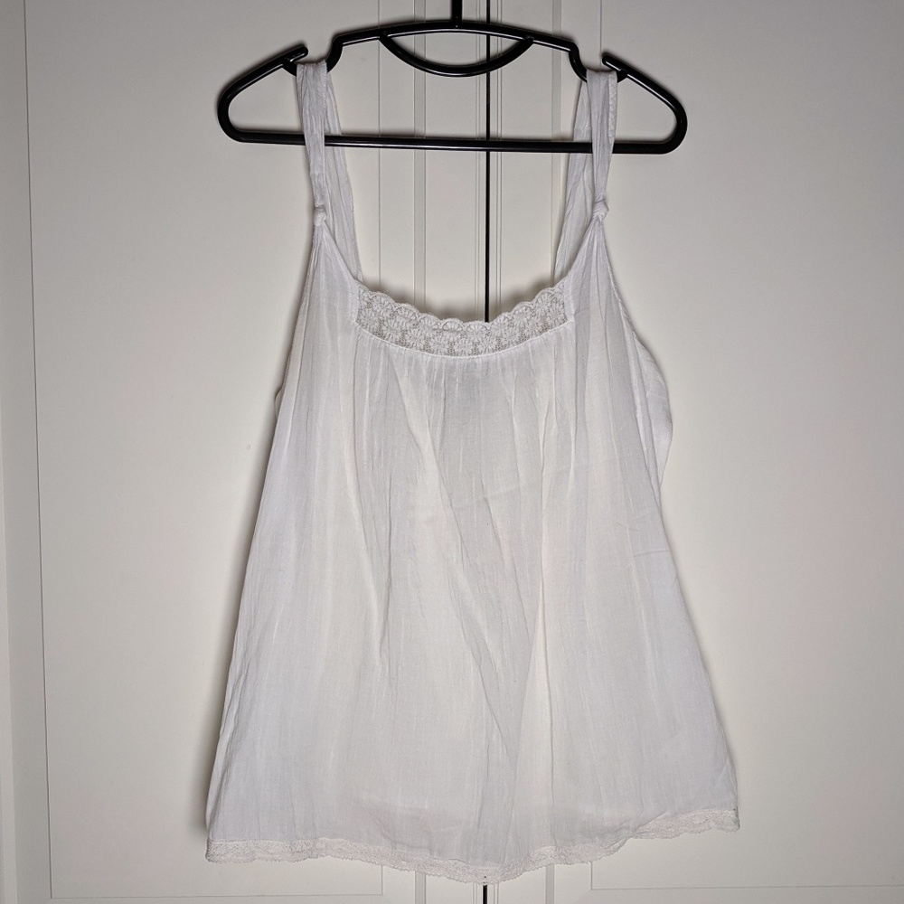 Old Navy White Sheer Sleeveless Blouse